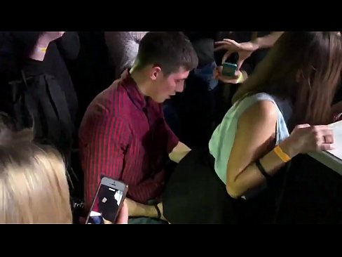❤️ sex tūturu i roto i te nightclub Russian. 18-tau-tawhito Russian kotiro i roto i te nono me te tara fucked i roto i te nightclub ️ Porno i mi.hentai-id-tv.ru ☑